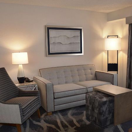 Homewood Suites By Hilton Phoenix-Biltmore מראה חיצוני תמונה